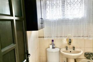 2 Bedroom House for Sale in Umlazi F, Umlazi - Image 14