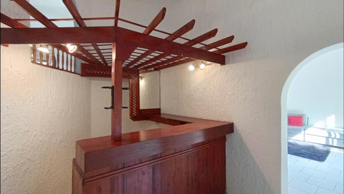 3 Bedroom House for Sale in Amanzimtoti - Image 11