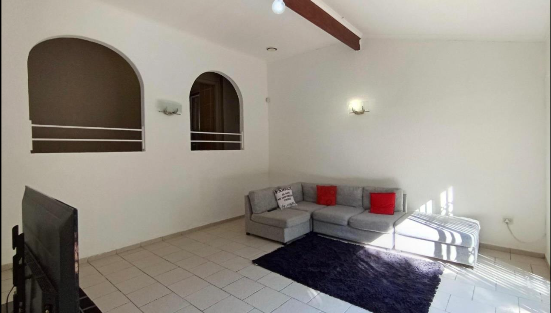 3 Bedroom House for Sale in Amanzimtoti - Image 5