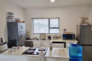 2 Bedroom Apartment / Flat for Sale in Athlone Park - Image 3