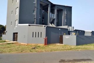 2 Bedroom Apartment / Flat for Sale in Athlone Park - Image 20