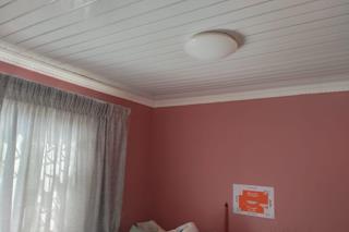 3 Bedroom House for Sale in Lovu - Image 10