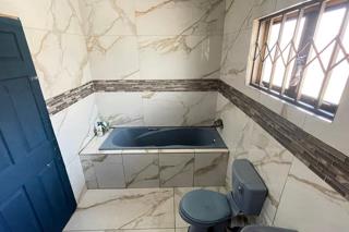 2 Bedroom House for Sale in Lovu - Image 10