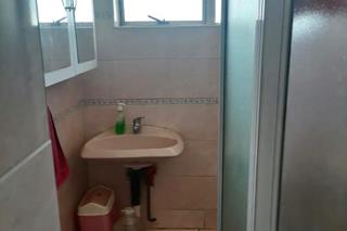 3 Bedroom Townhouse for Sale in Isipingo Rail - Image 13