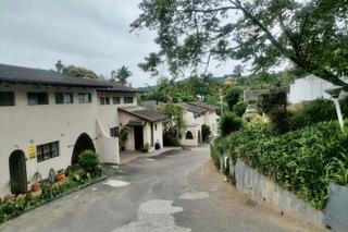 3 Bedroom Townhouse for Sale in Amanzimtoti - Image 3