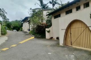 3 Bedroom Townhouse for Sale in Amanzimtoti - Image 5