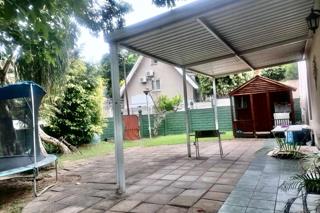 3 Bedroom Townhouse for Sale in Amanzimtoti - Image 18