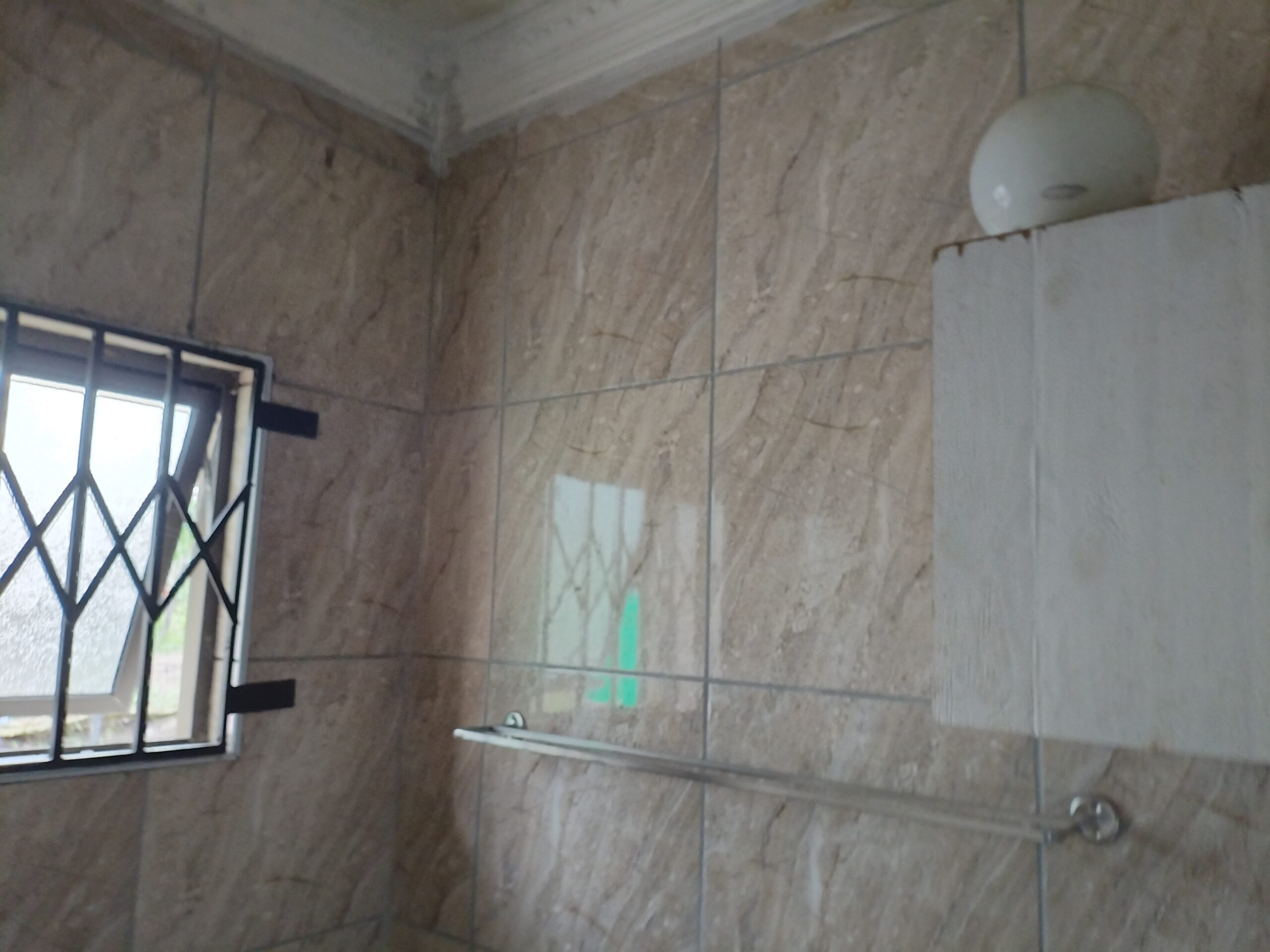 3 Bedroom House for Sale in Lovu B - Image 17