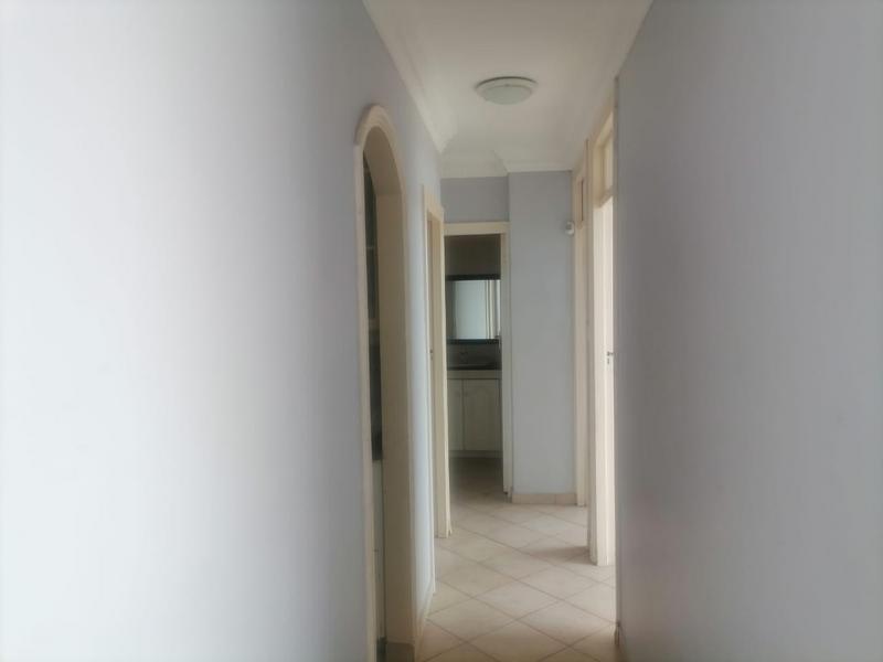 2 Bedroom Apartment/Flat for Sale in Essenwood - Image 5