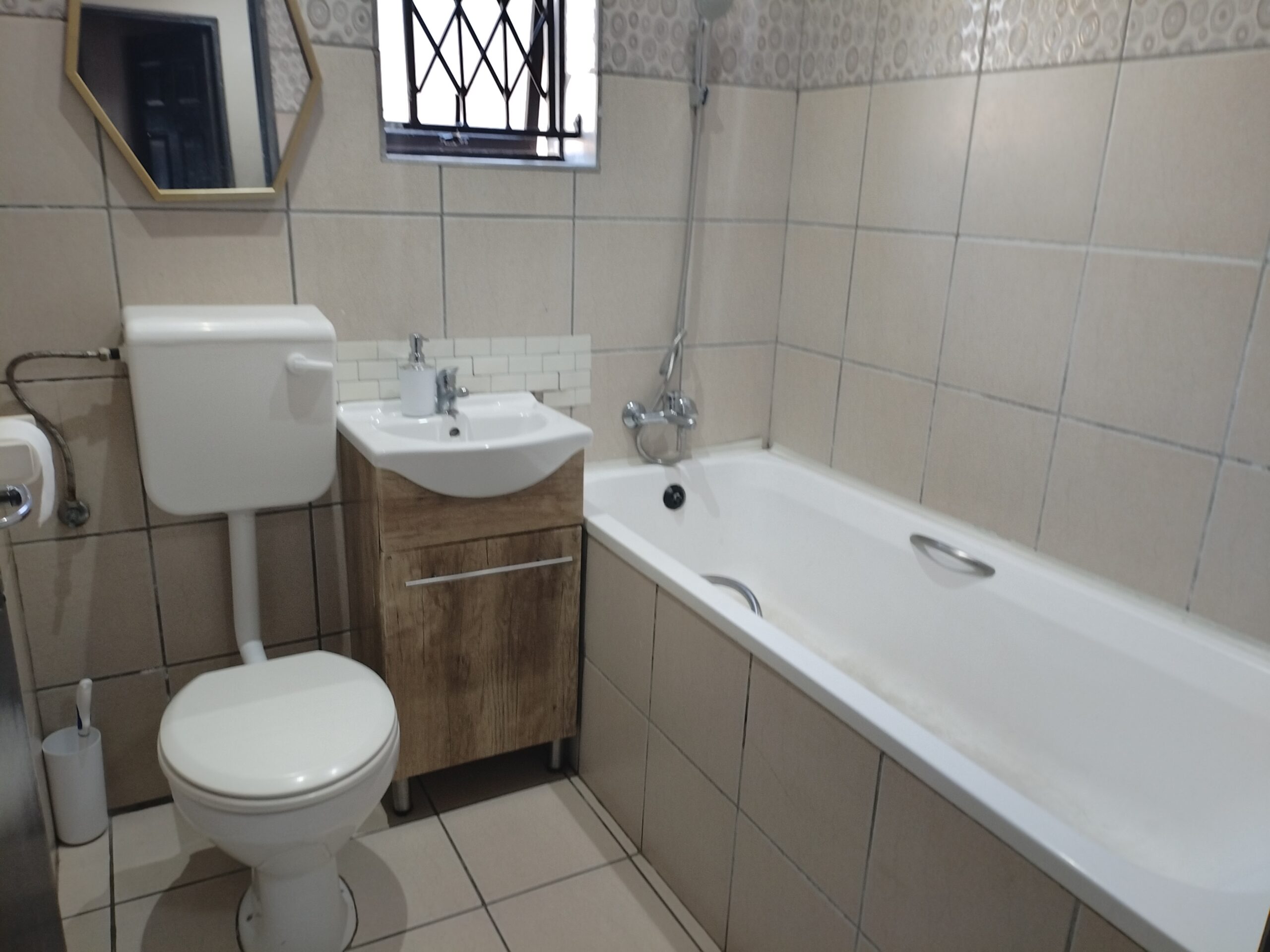2 Bedroom House for Sale in Umlazi R - Image 15