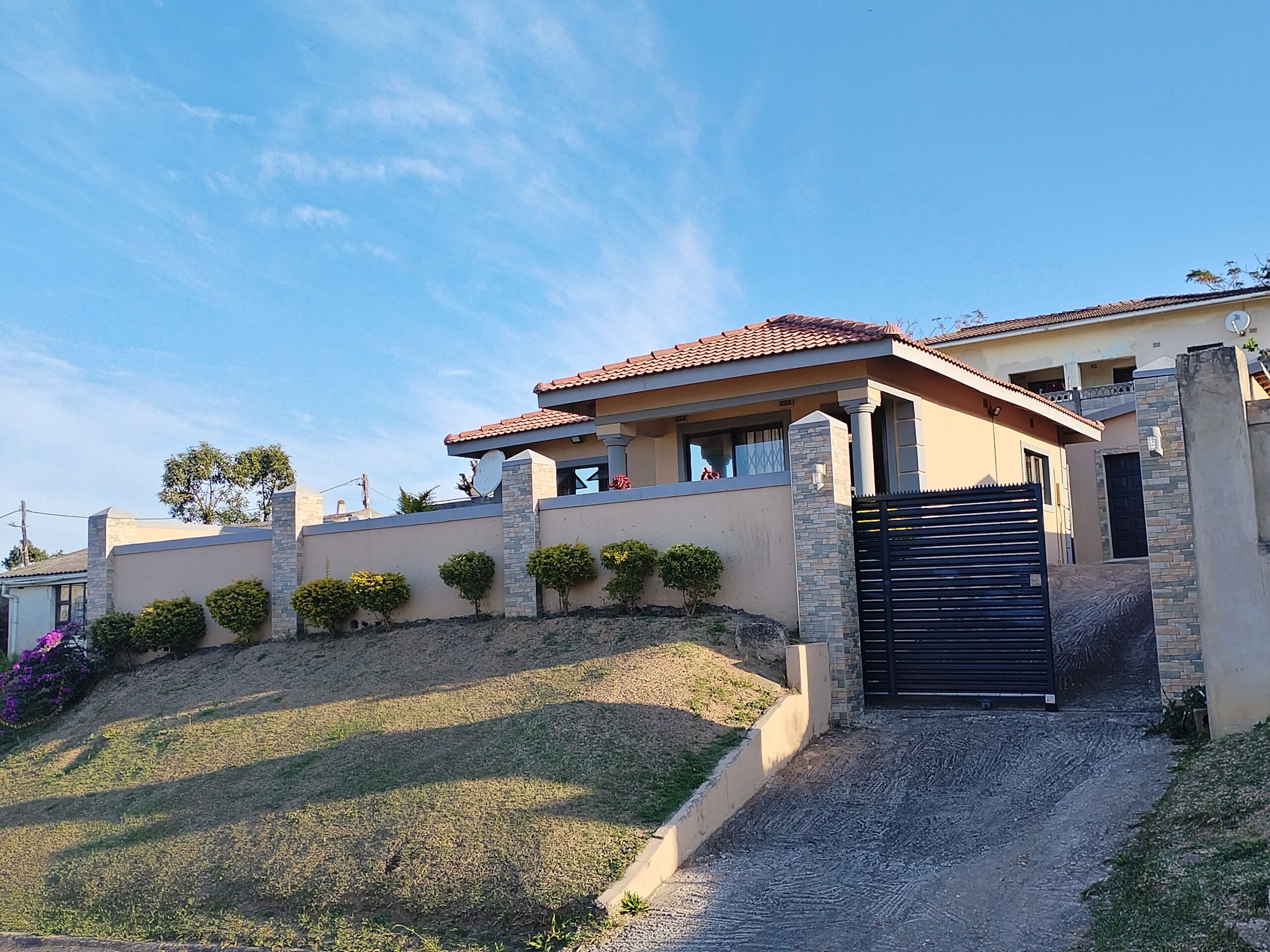 2 Bedroom House for Sale in Umlazi R - Image 2