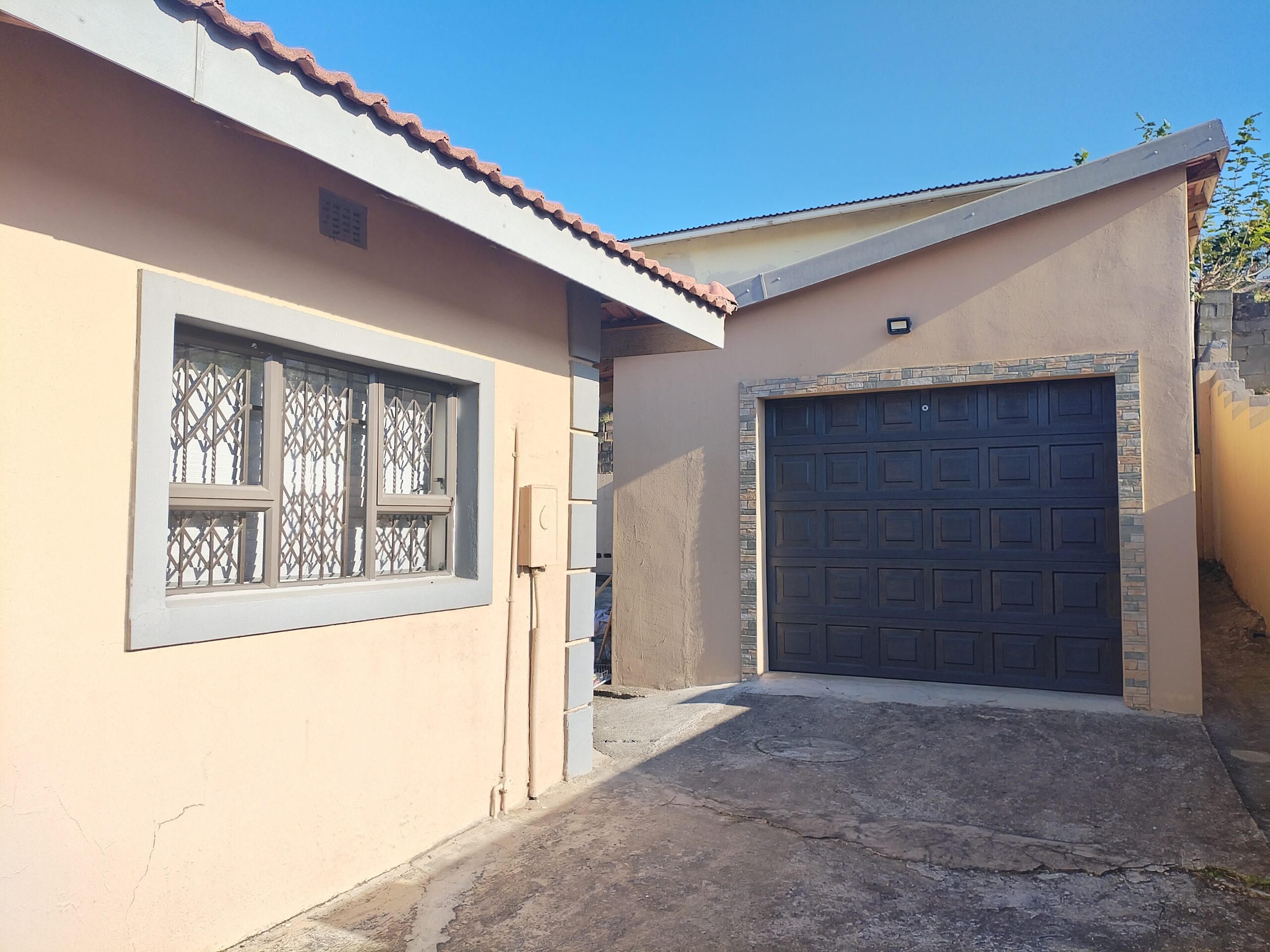 2 Bedroom House for Sale in Umlazi R - Image 3