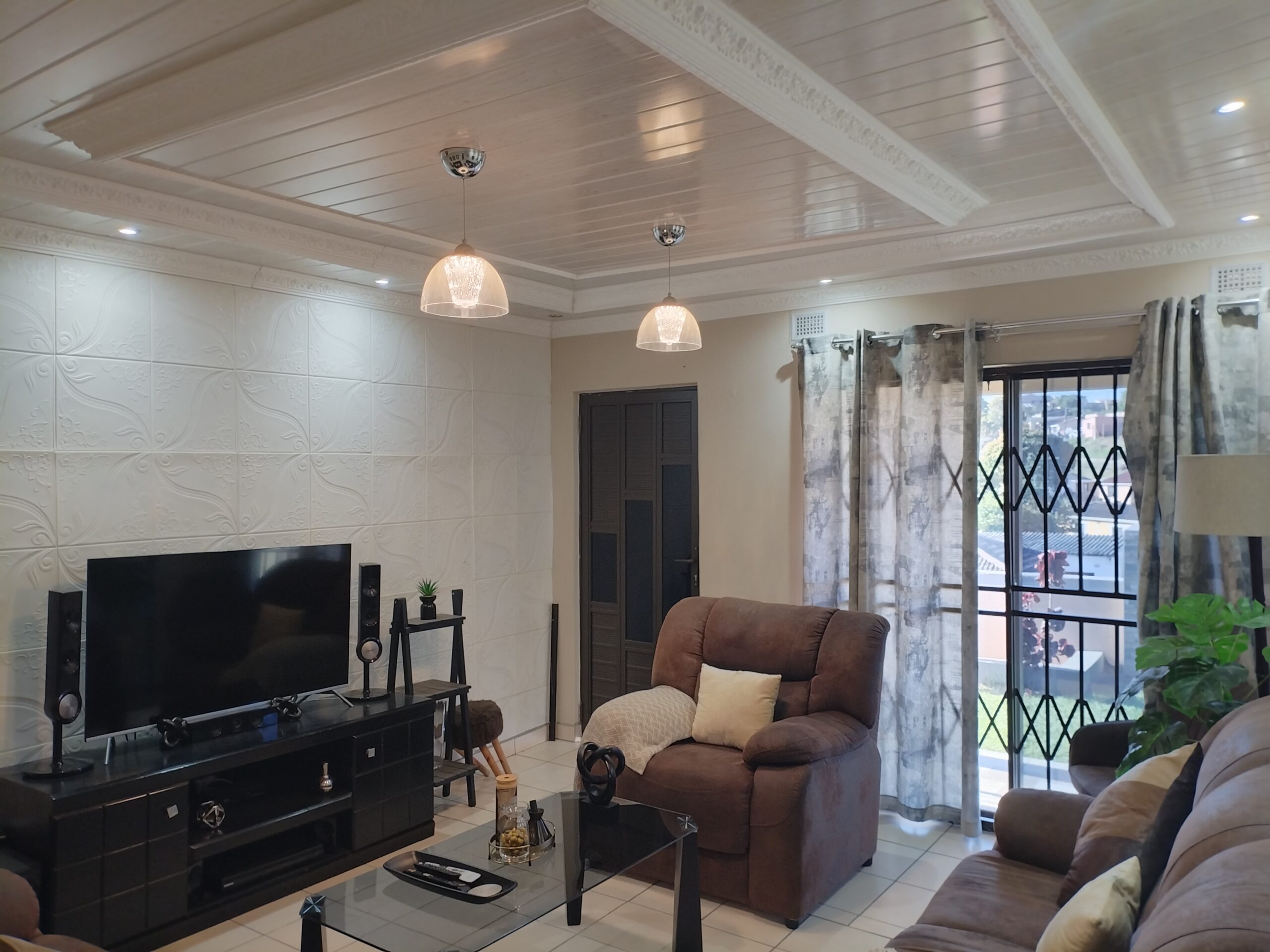 2 Bedroom House for Sale in Umlazi R - Image 13