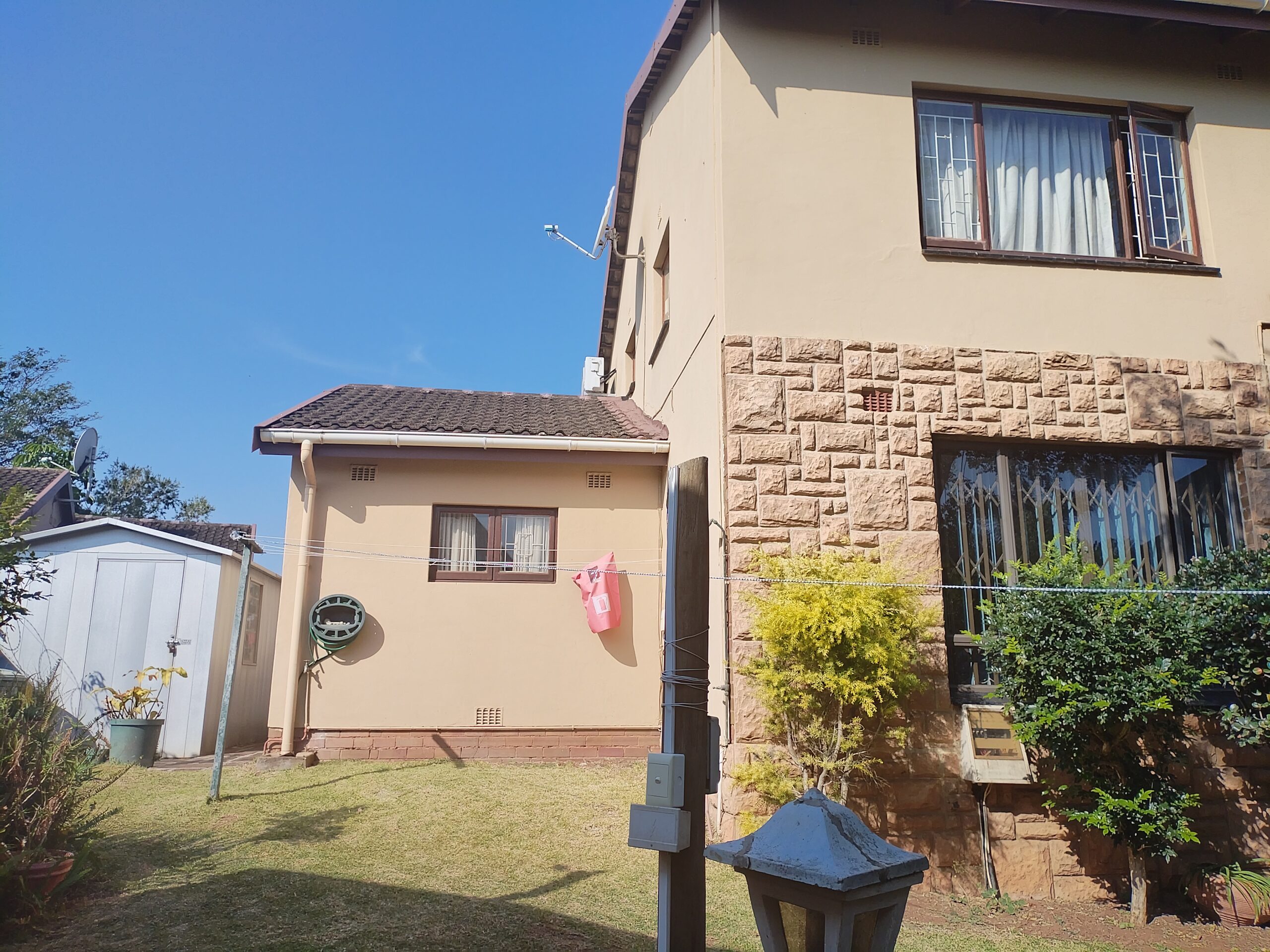 3 Bedroom Townhouse for Sale in Amanzimtoti - Image 30