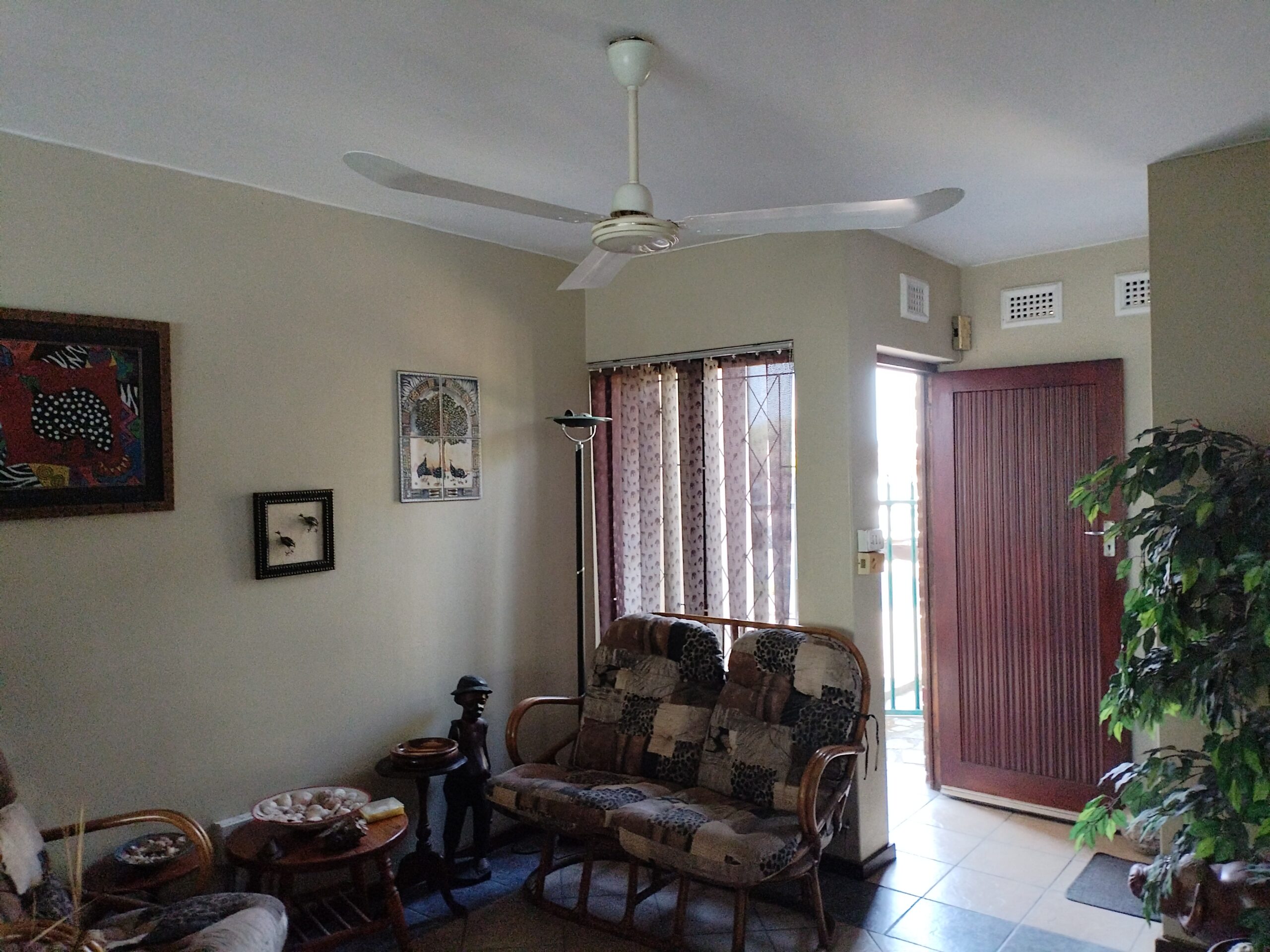 3 Bedroom Townhouse for Sale in Amanzimtoti - Image 19