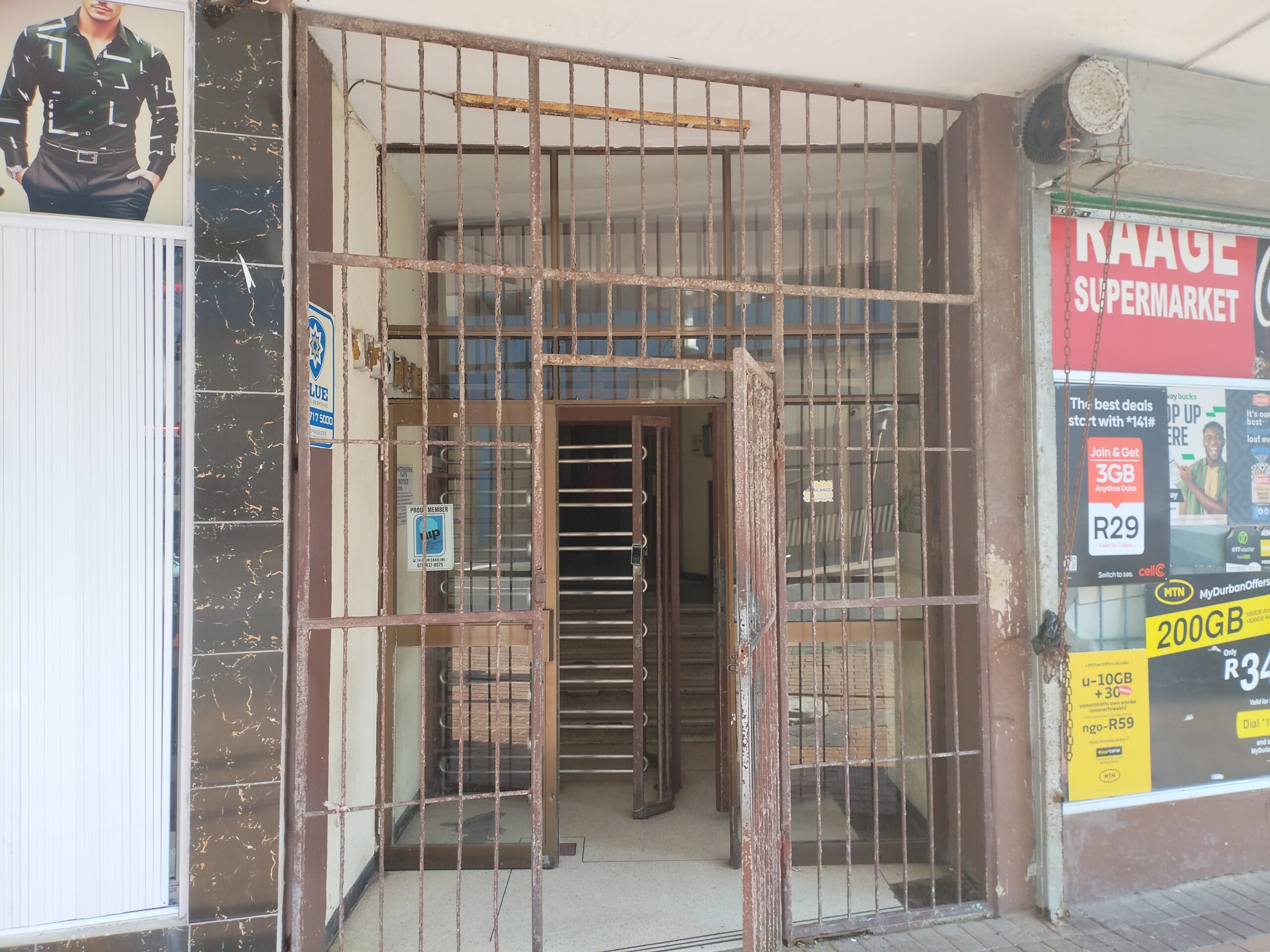 2 Bedroom Apartment for Sale in South Beach, Durban - Image 4