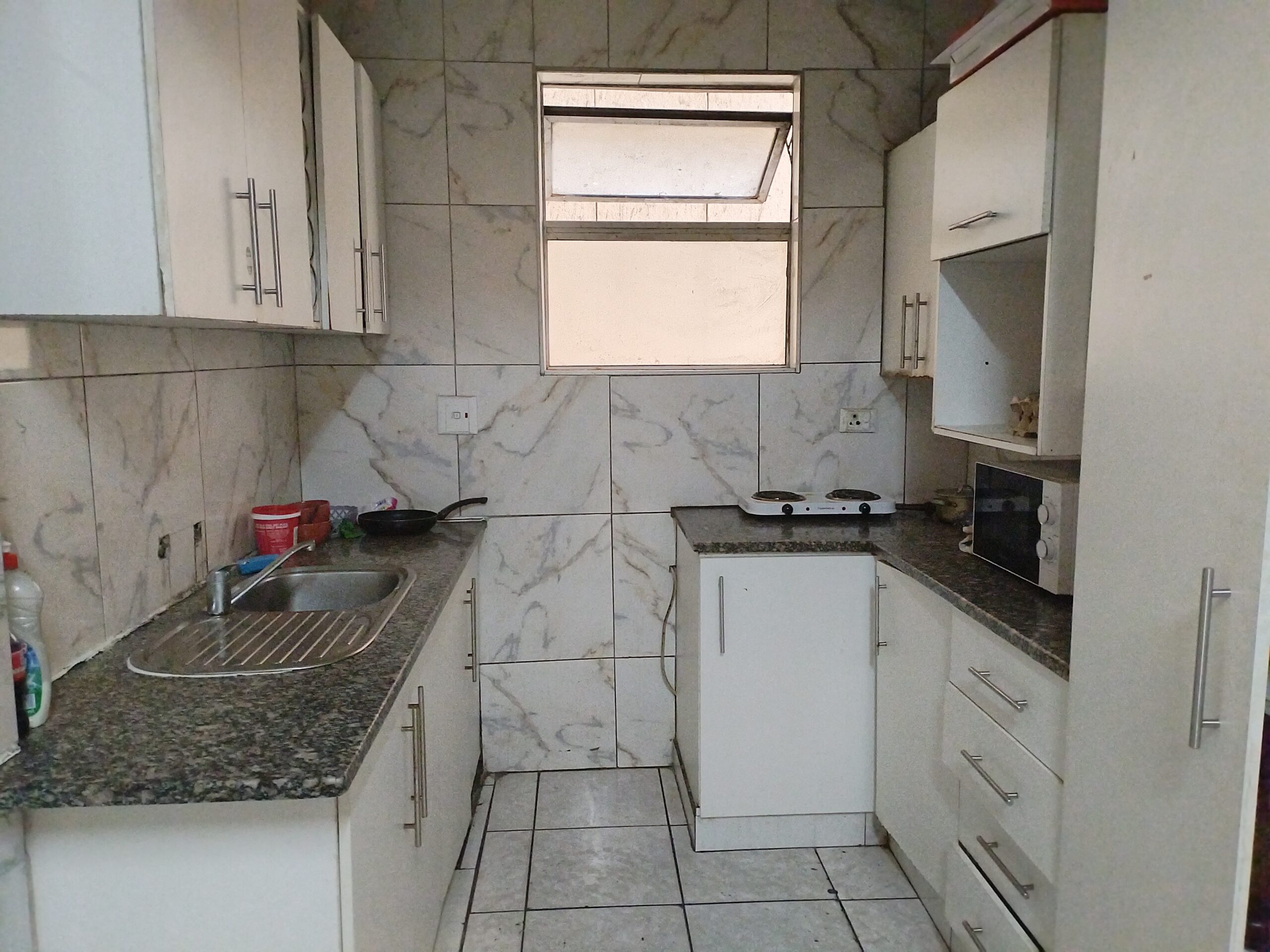 2 Bedroom Apartment for Sale in South Beach, Durban - Image 13