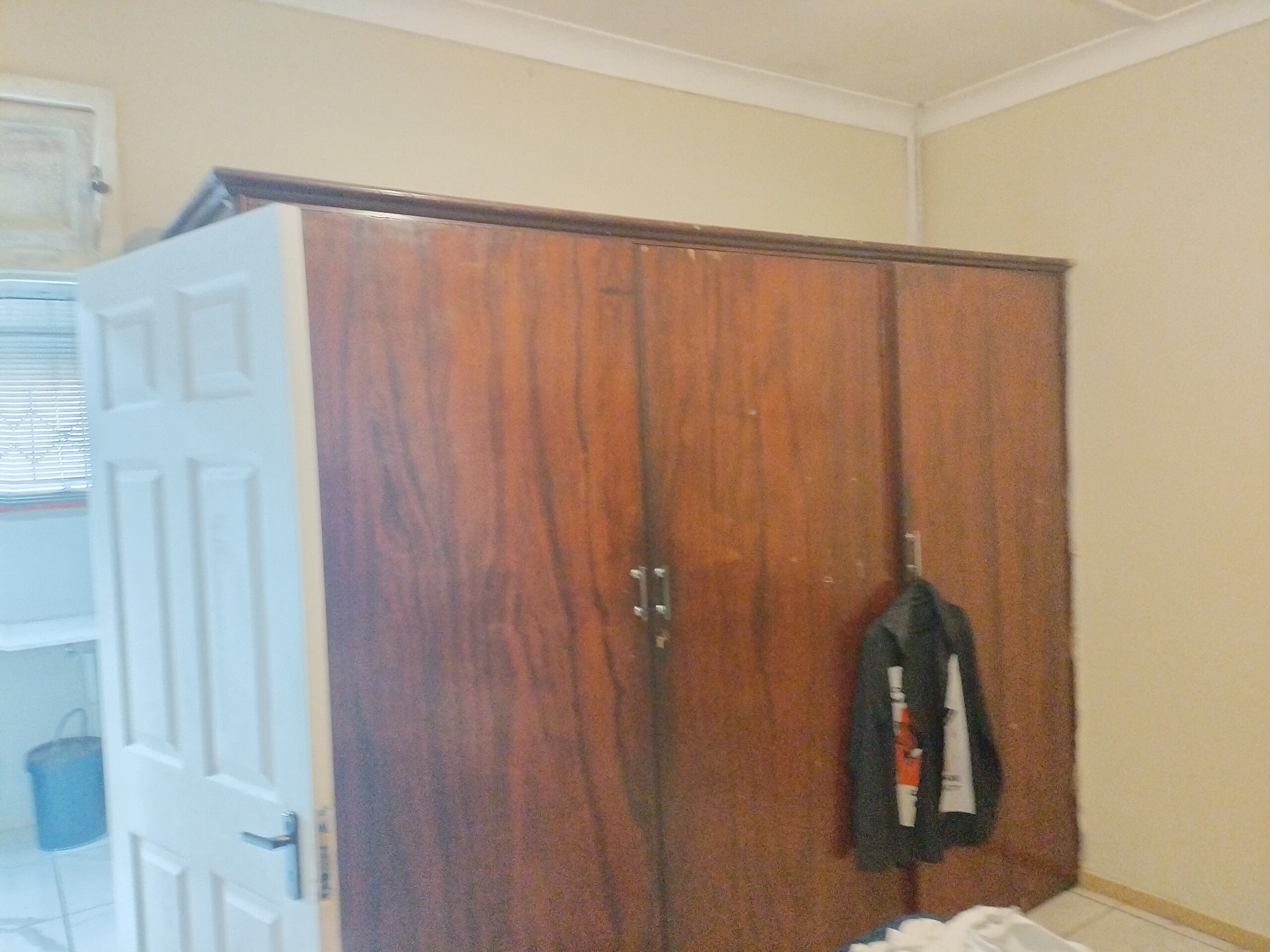 Newly Renovated 1.5 Bedroom Apartment for Sale in Montclair, Durban - Image 9