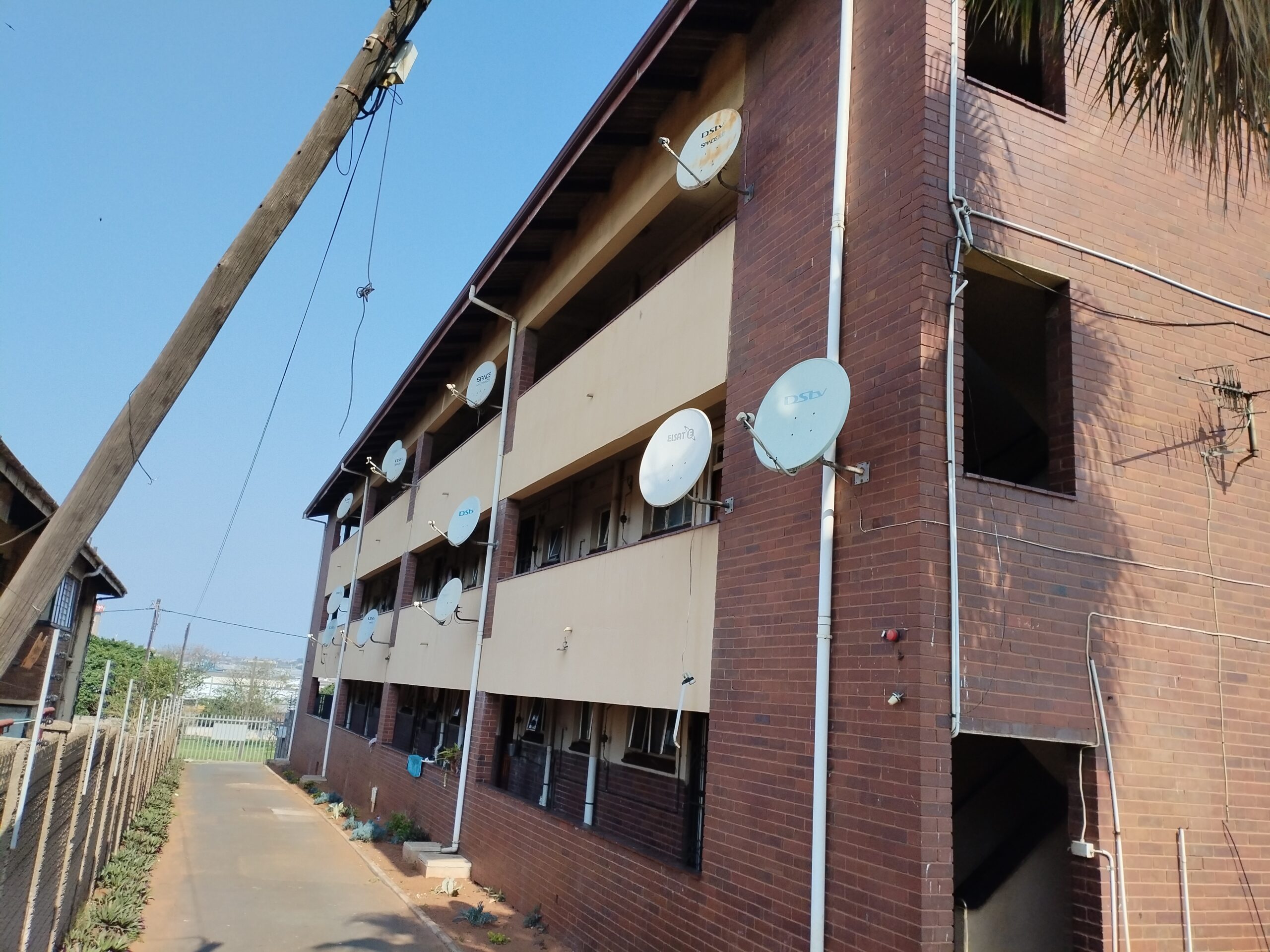 Newly Renovated 1.5 Bedroom Apartment for Sale in Montclair, Durban - Image 13