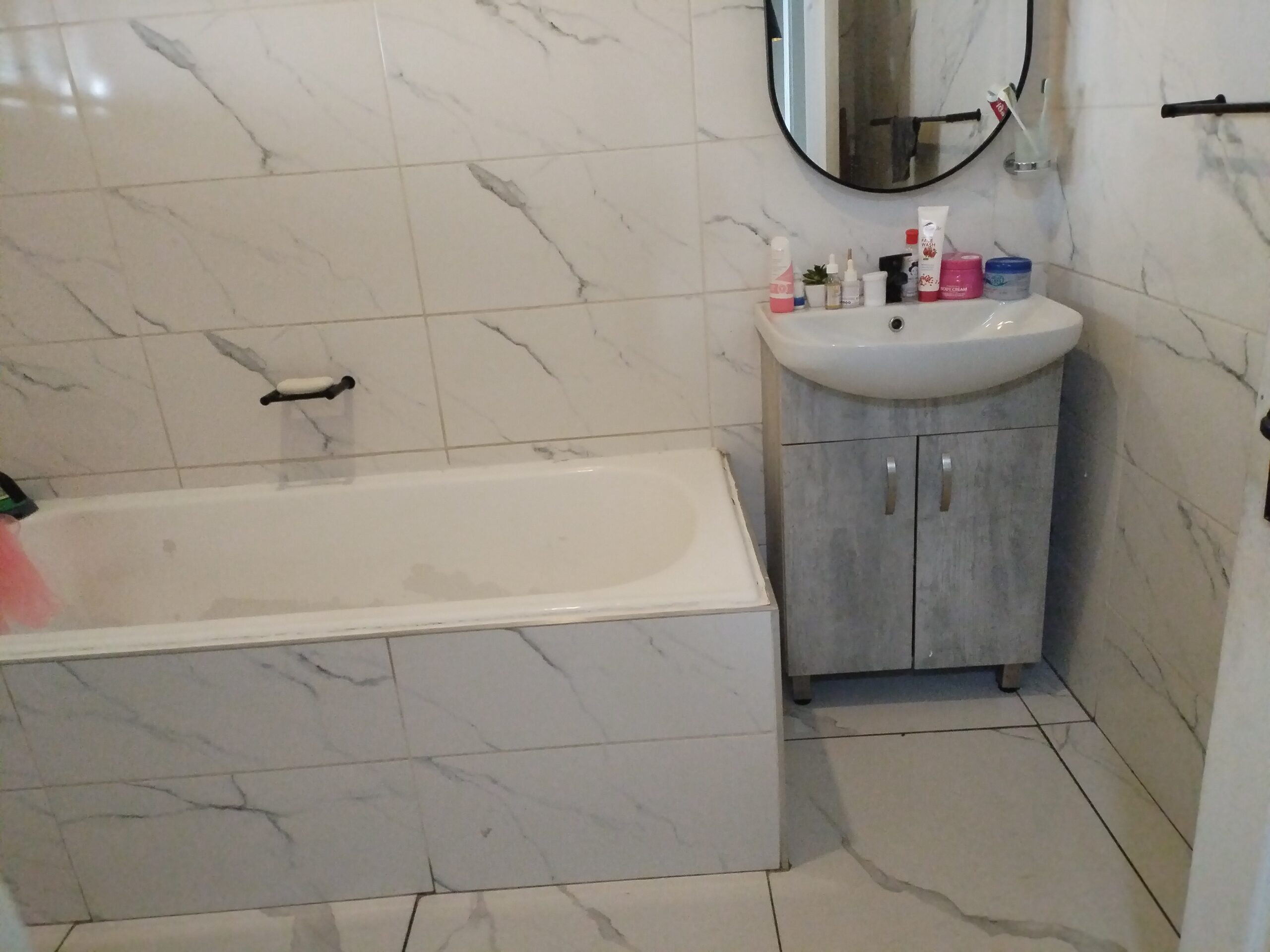 Newly Renovated 1.5 Bedroom Apartment for Sale in Montclair, Durban - Image 18