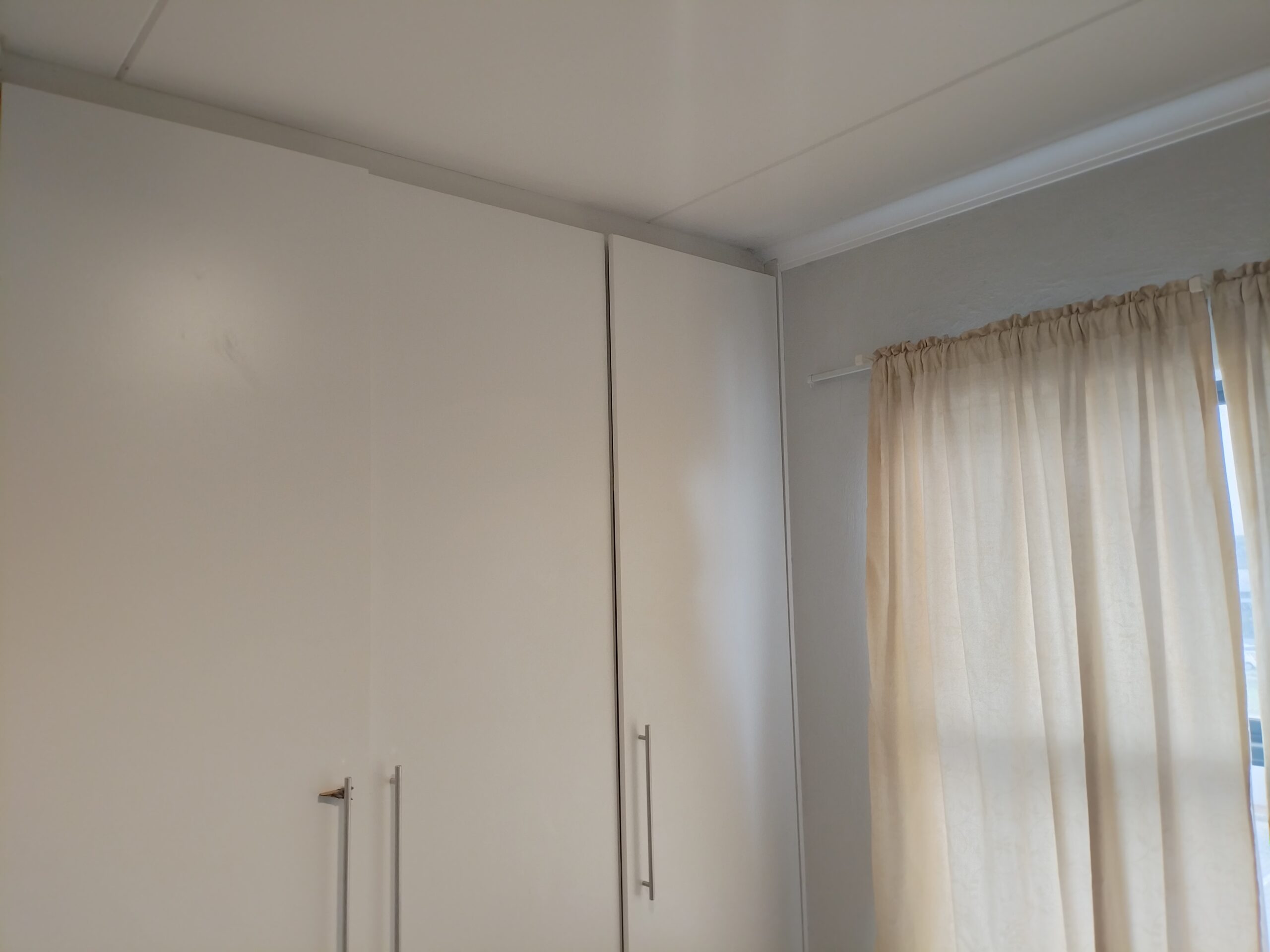 2 Bedroom Apartment in Umbogintwini, Amanzimtoti - Image 10