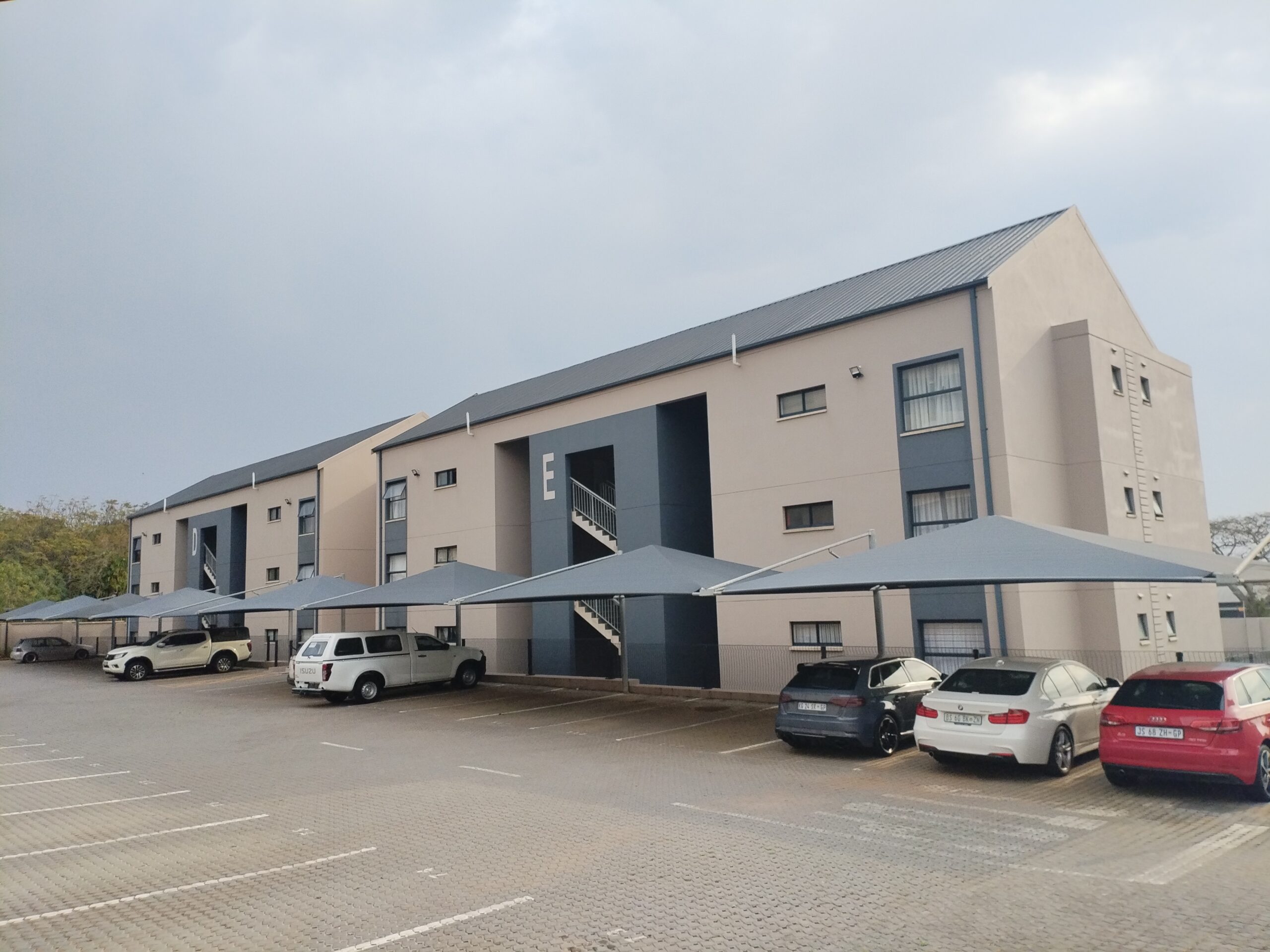 2 Bedroom Apartment in Umbogintwini, Amanzimtoti - Image 3