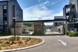 2 Bedroom Apartment in Umbogintwini, Amanzimtoti - Image 2