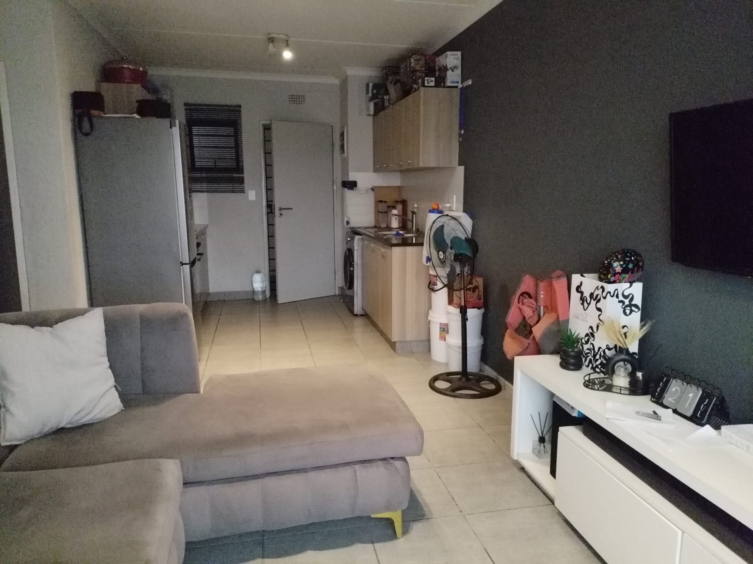 2 Bedroom Apartment in Umbogintwini, Amanzimtoti - Image 7