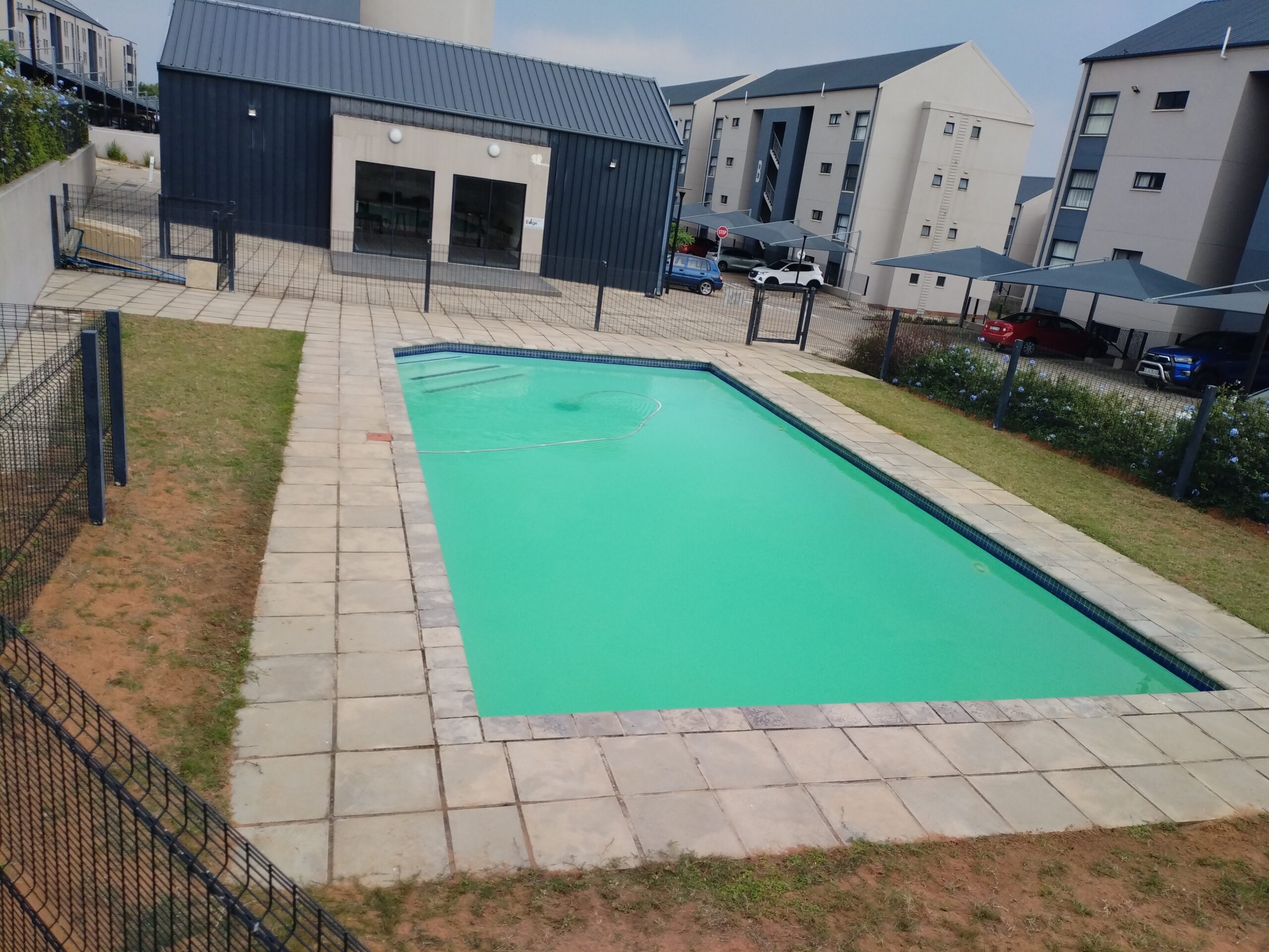 2 Bedroom Apartment in Umbogintwini, Amanzimtoti