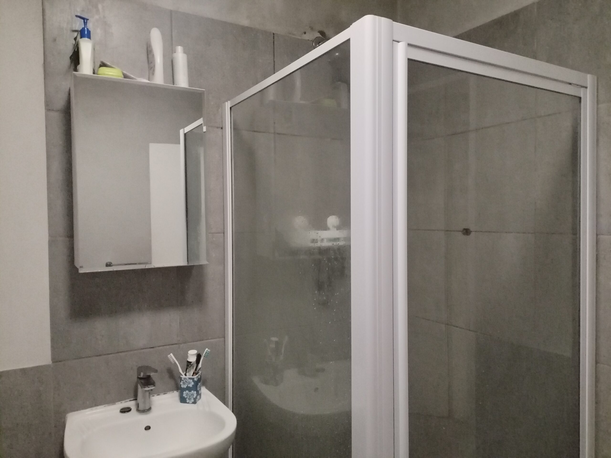 2 Bedroom Apartment in Umbogintwini, Amanzimtoti - Image 16