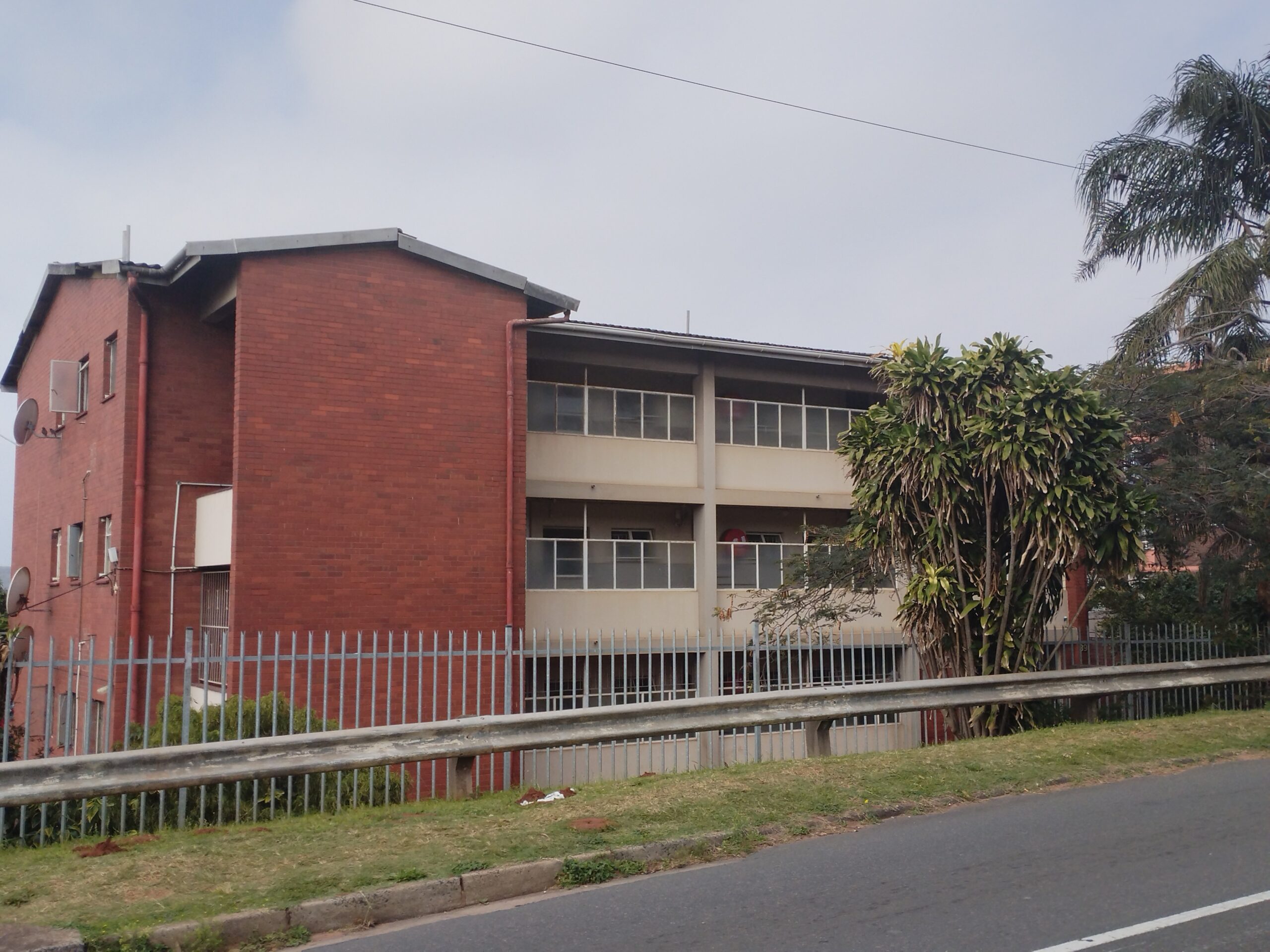 2 Bedroom Apartment in Montclair, Durban - Image 11