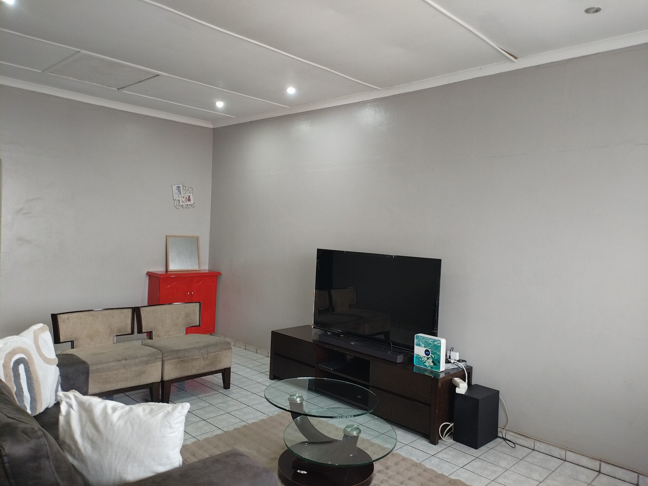 2 Bedroom Apartment in Montclair, Durban - Image 7