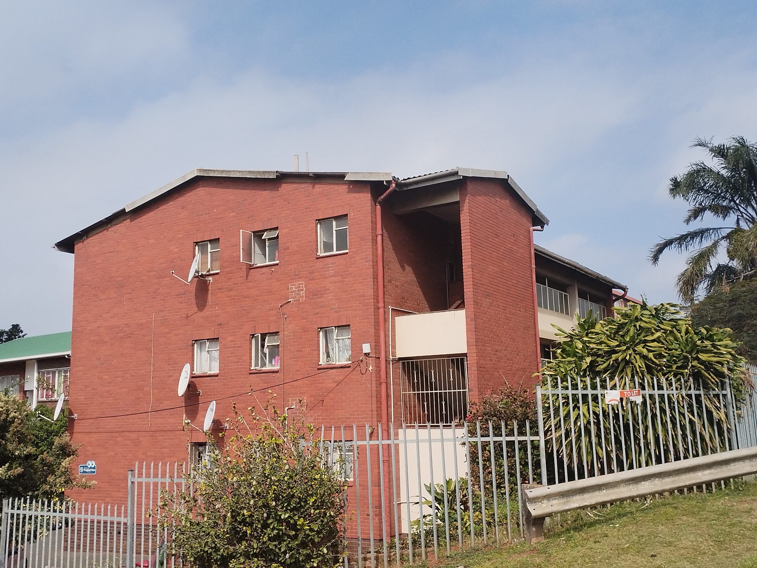 2 Bedroom Apartment in Montclair, Durban - Image 3