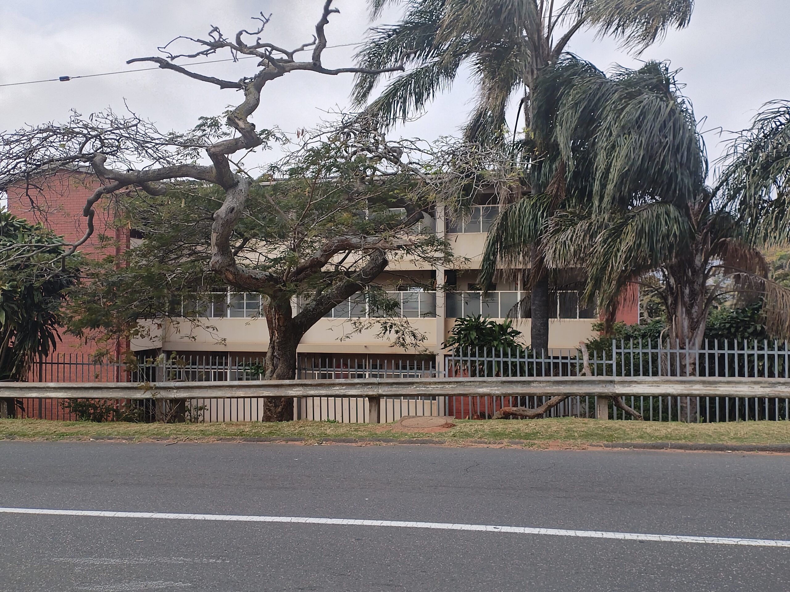 2 Bedroom Apartment in Montclair, Durban - Image 9