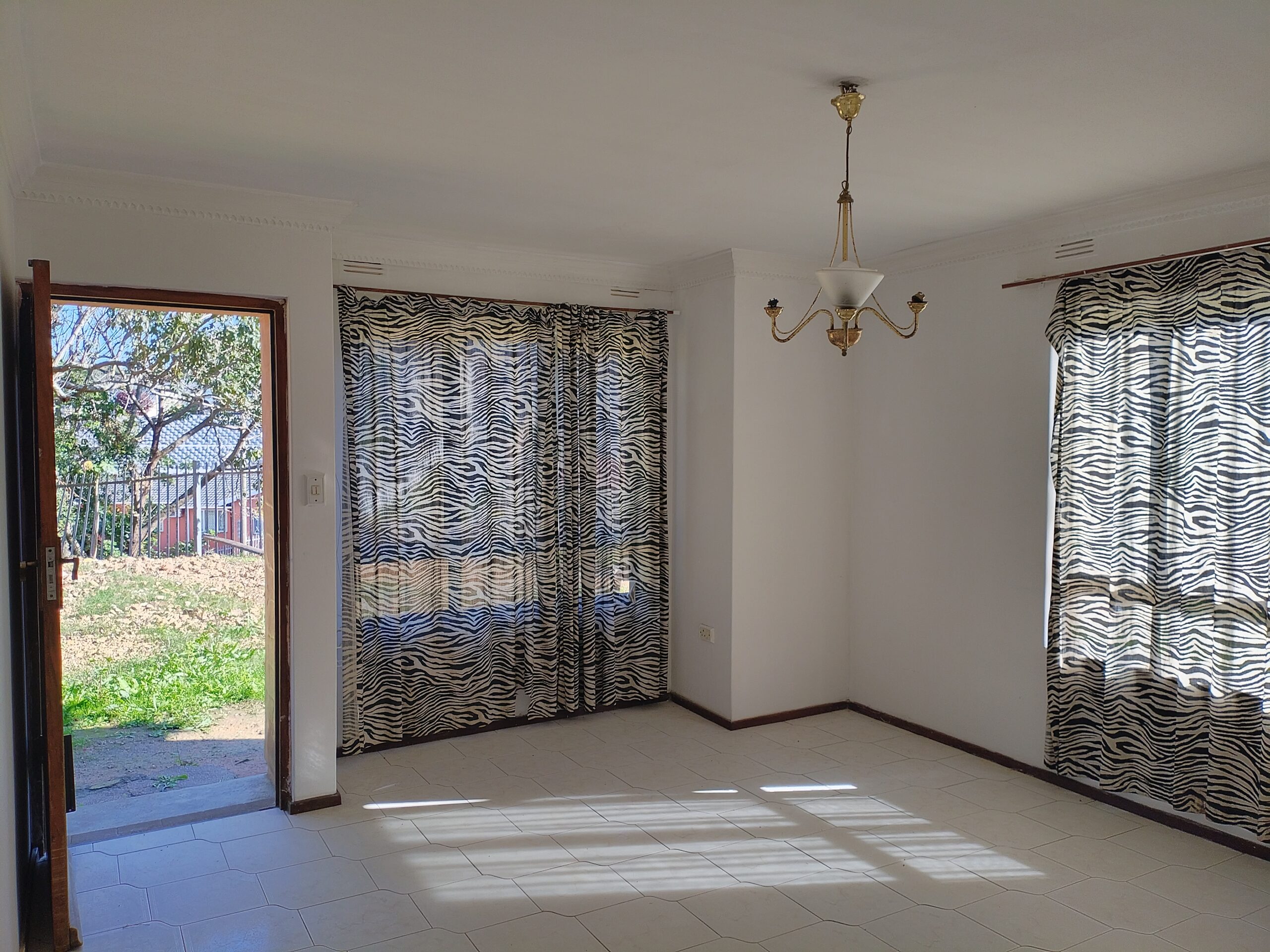 3 Bedroom House for Rent in Sea View, Durban - Image 5