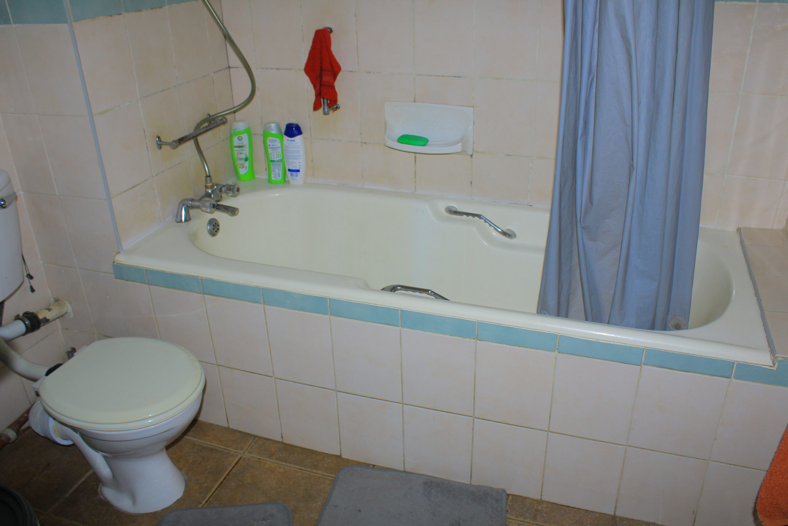 1.5 Bedroom Apartment in Morningside with Garage, Durban - Image 17