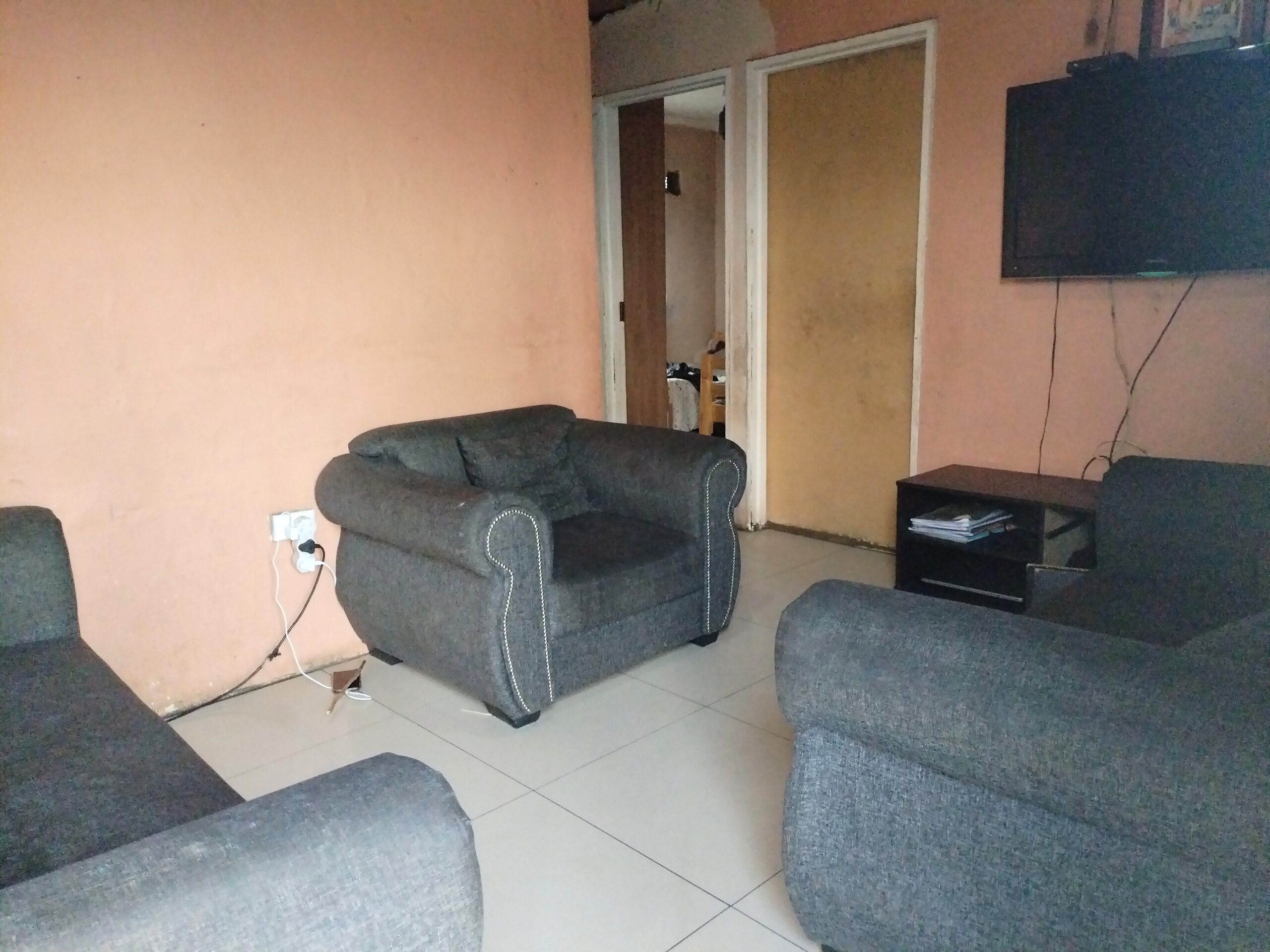 2 Bedroom House for Sale in Umlazi Y - Image 4