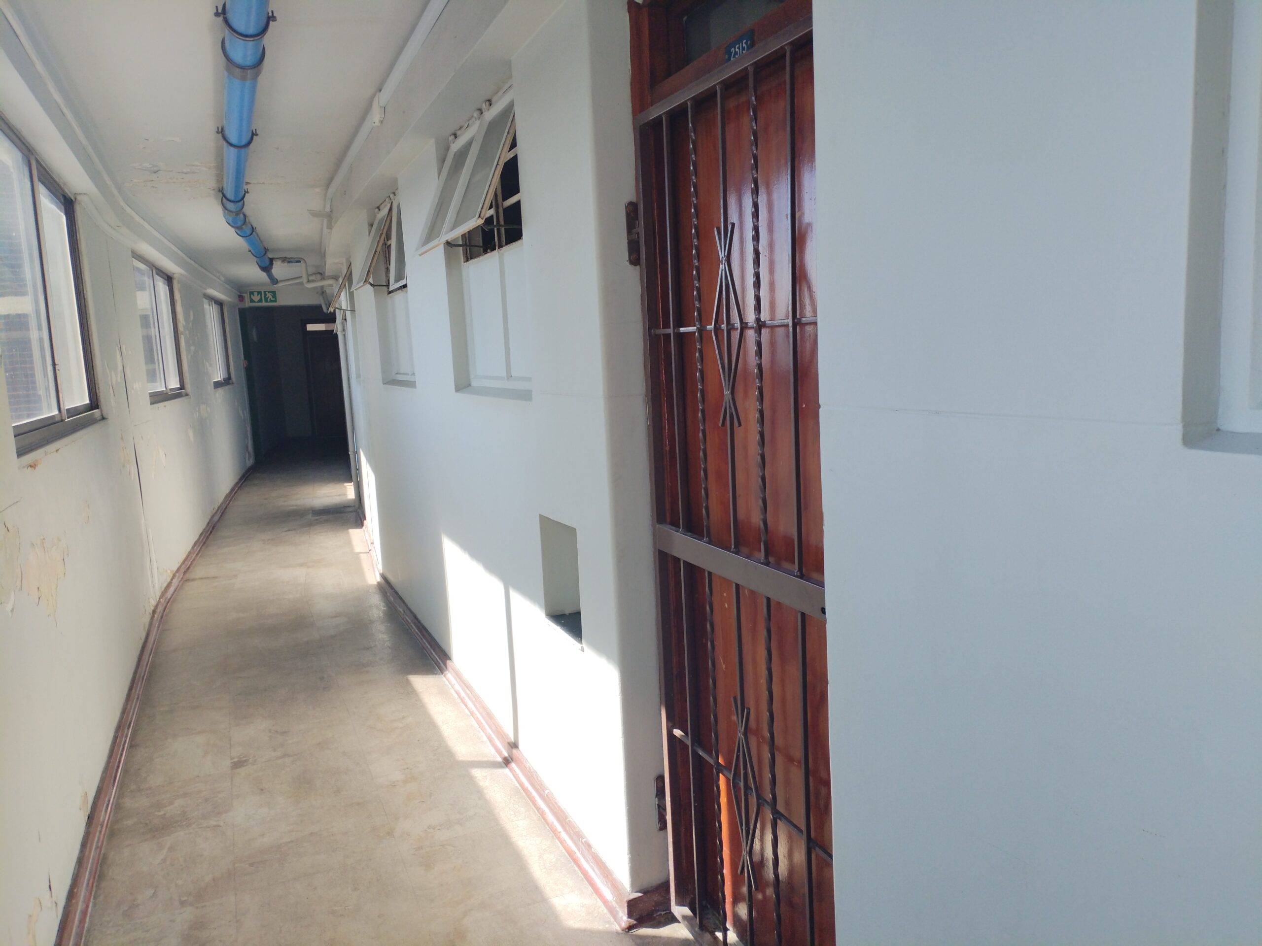 Spacious 2 Bedroom with 2 Bathroom in Esplanade, Durban - Image 14